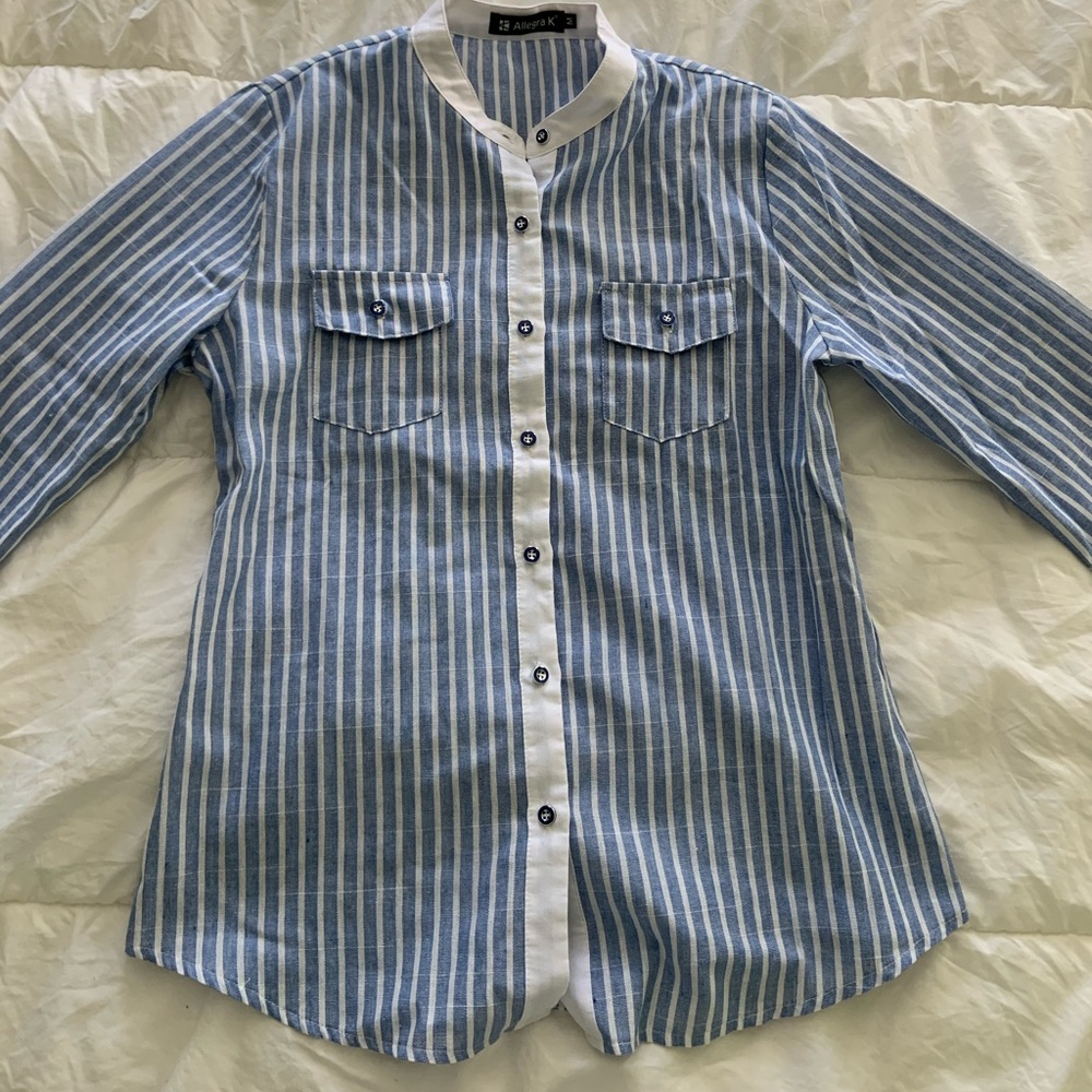Blue&white striped button down. Smoke free home